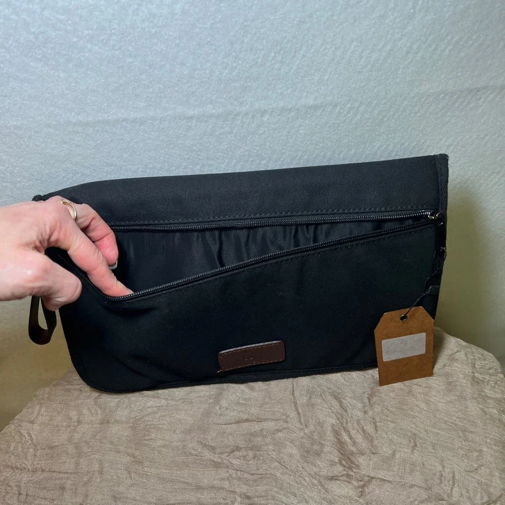 New ARCH Nappy Clutch Canvas Diaper Changing Pad Travel Mat‎ with Vegan Wristlet